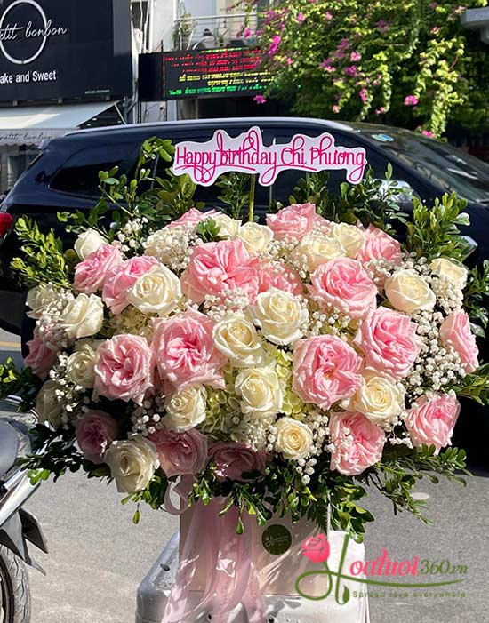 Hộp hoa hồng xinh - Cảm xúc ngọt ngào