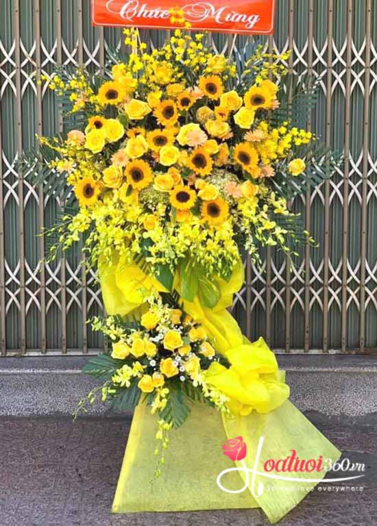 Kệ hoa khai trương - Đại thành công Kệ hoa khai trương - Đại thành công